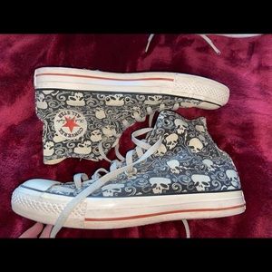 VINTAGE Converse Hi Tops Black White Skull